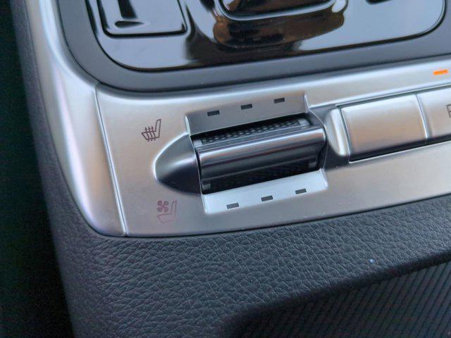 new 2026 Kia Carnival car, priced at $46,237