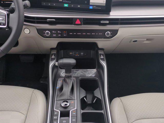 new 2025 Kia Sorento car, priced at $39,925