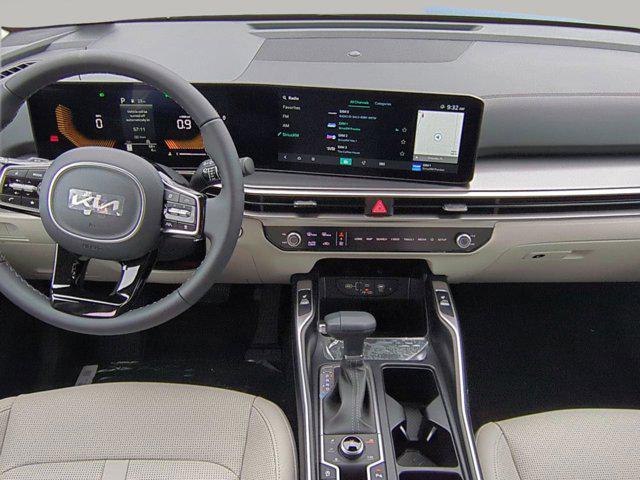 new 2025 Kia Sorento car, priced at $39,925