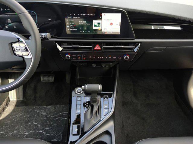 new 2025 Kia Niro car, priced at $27,396