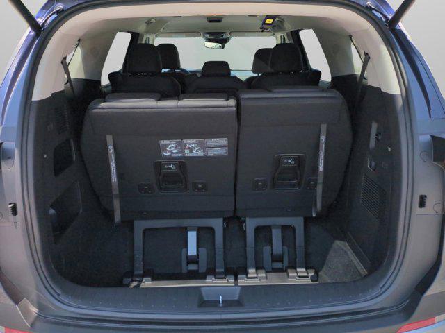 new 2025 Kia Carnival car, priced at $39,699
