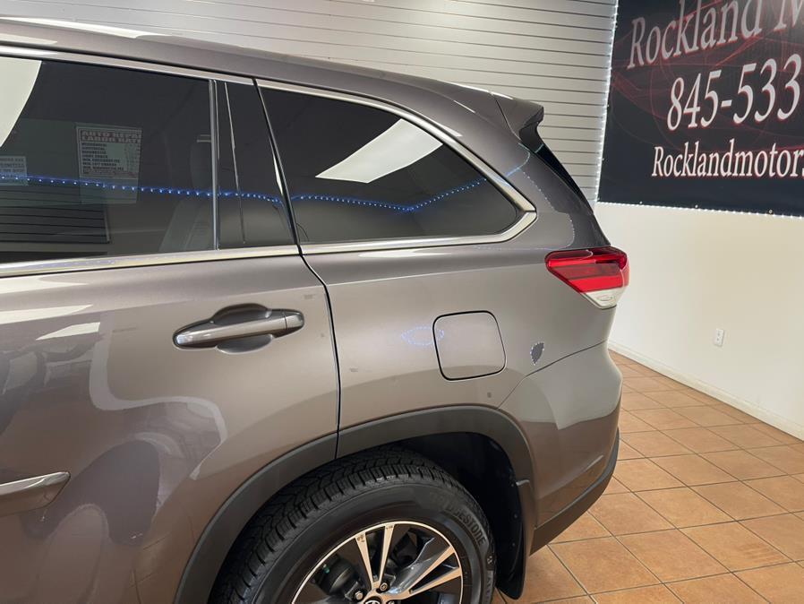 used 2019 Toyota Highlander car