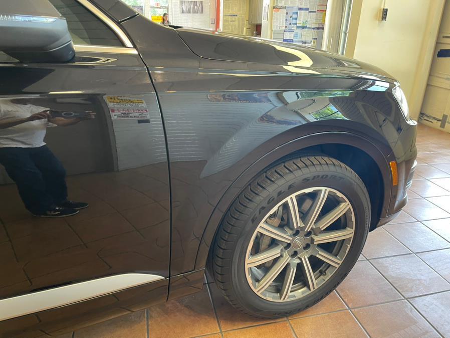 used 2019 Audi Q7 car, priced at $17,888