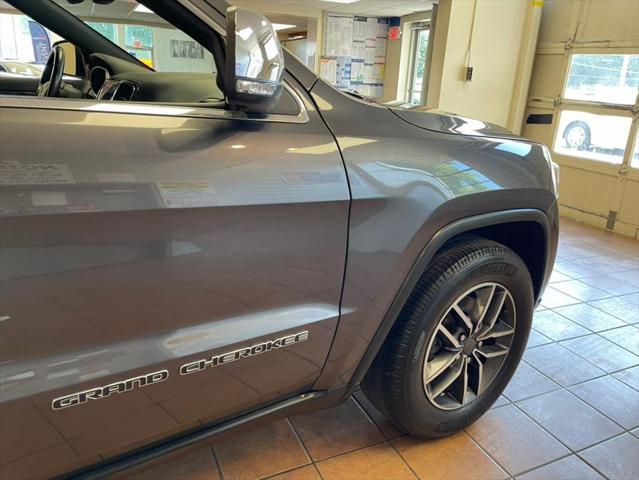used 2019 Jeep Grand Cherokee car, priced at $15,888