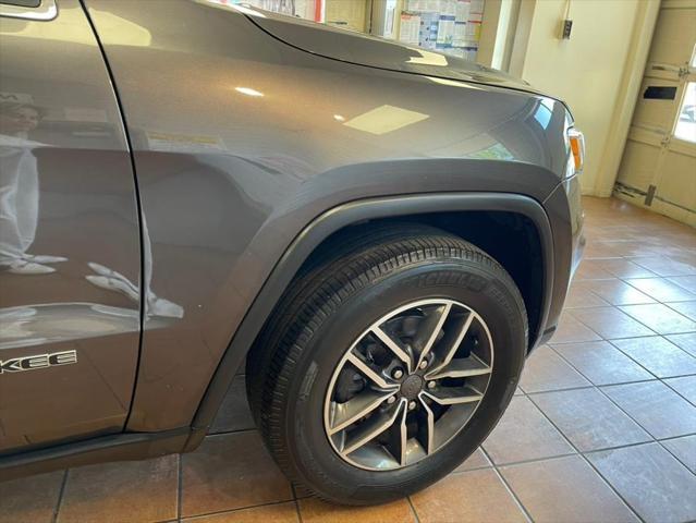 used 2019 Jeep Grand Cherokee car, priced at $15,888