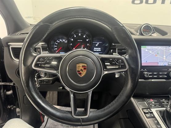 used 2017 Porsche Macan car