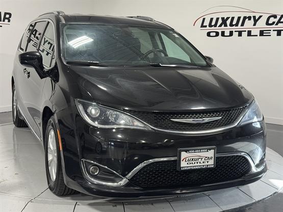 used 2019 Chrysler Pacifica car, priced at $16,995