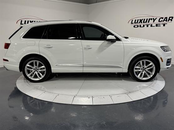 used 2017 Audi Q7 car