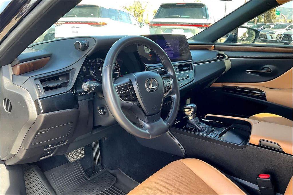 used 2023 Lexus ES 350 car, priced at $37,500