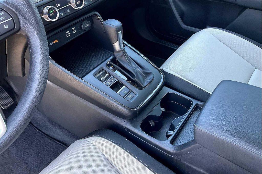 used 2024 Honda CR-V car, priced at $31,000
