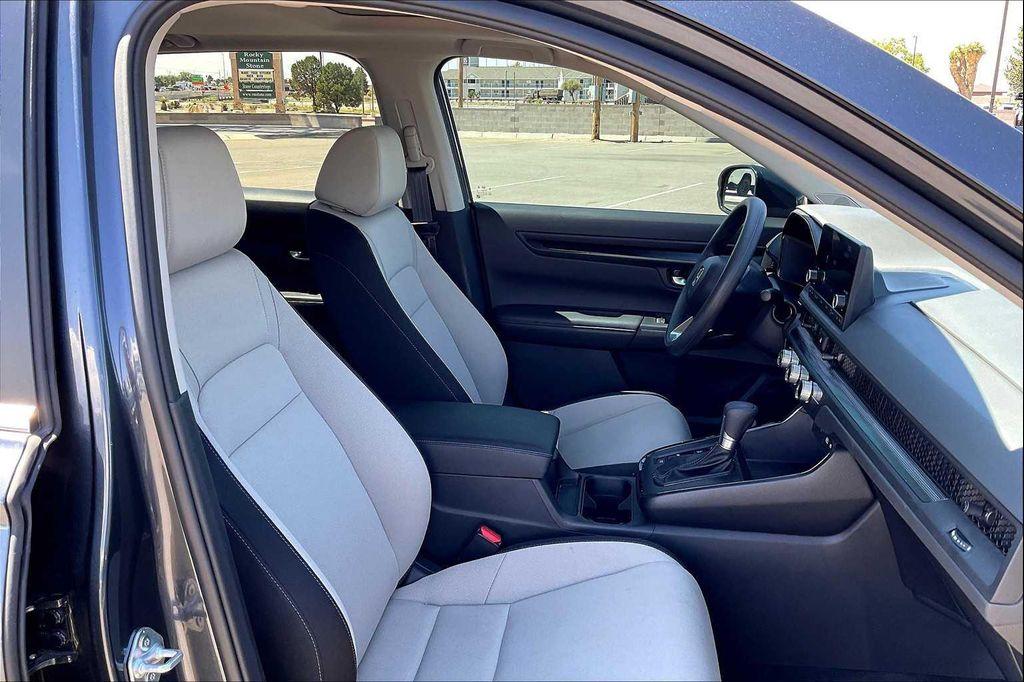 used 2024 Honda CR-V car, priced at $31,000