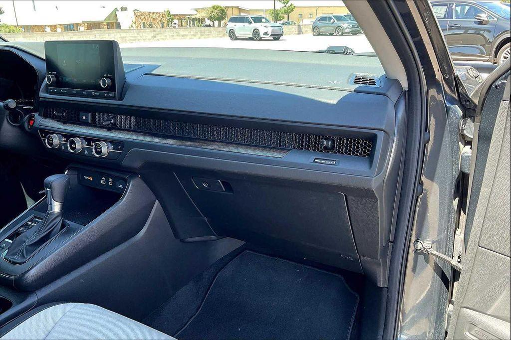 used 2024 Honda CR-V car, priced at $31,000