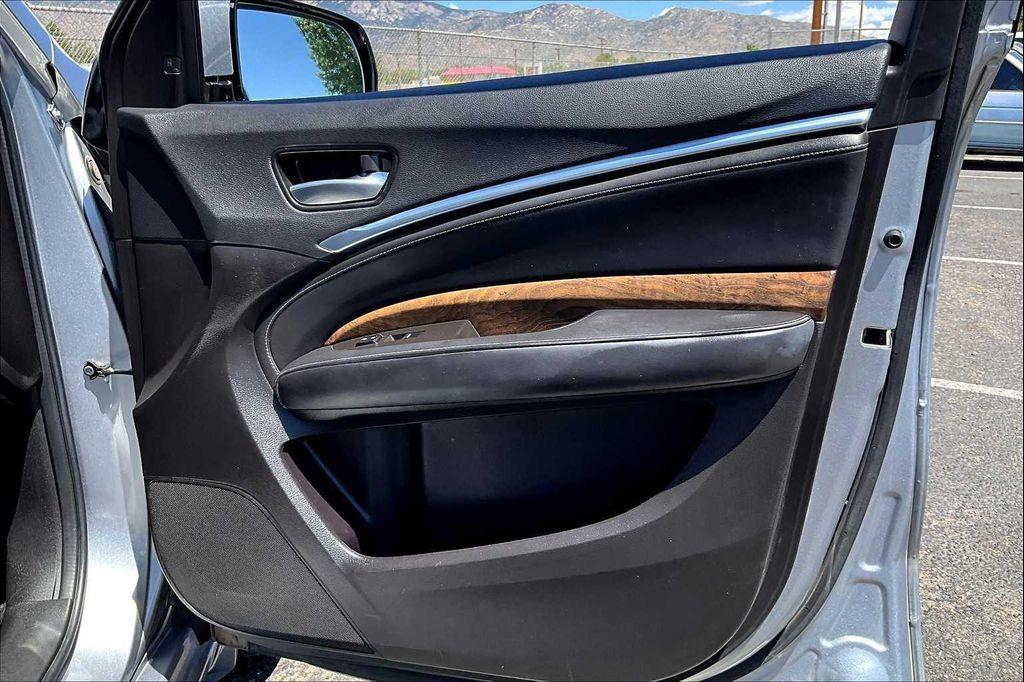 used 2020 Acura MDX car, priced at $28,000