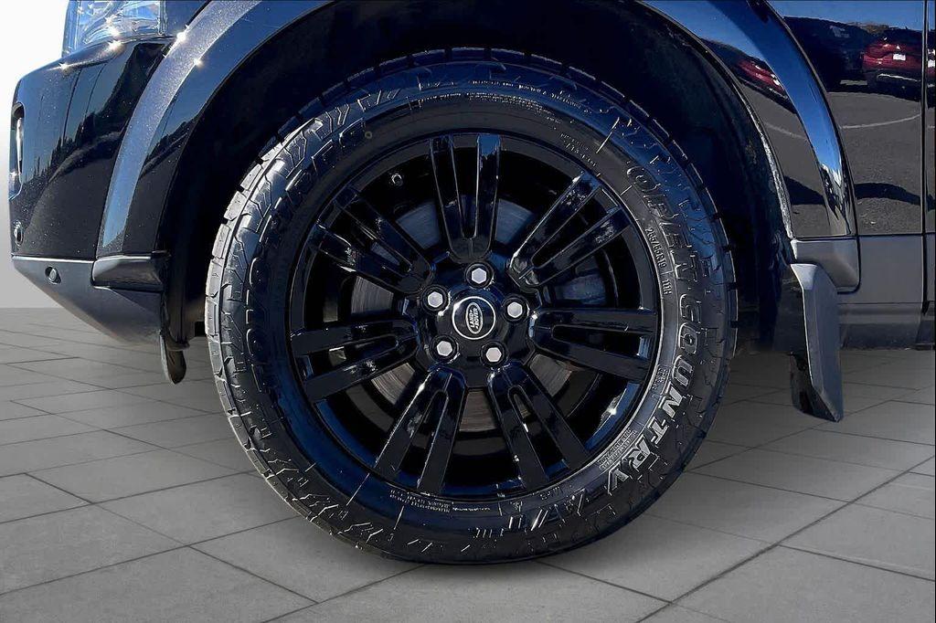 used 2016 Land Rover LR4 car, priced at $14,800