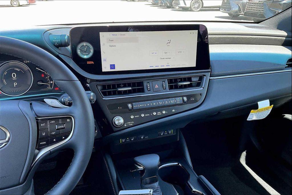 new 2025 Lexus ES 300h car, priced at $52,114