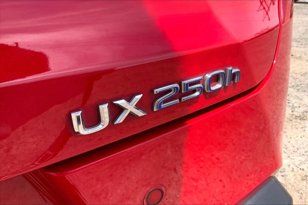 used 2021 Lexus UX 250h car, priced at $32,000