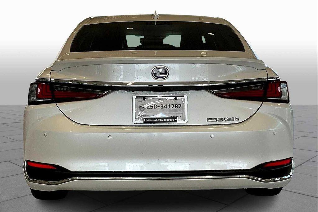 used 2021 Lexus ES 300h car, priced at $37,000