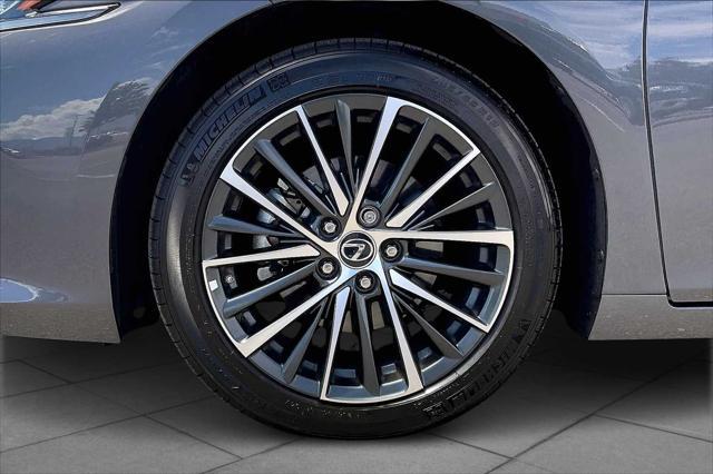 used 2024 Lexus ES 350 car, priced at $43,000