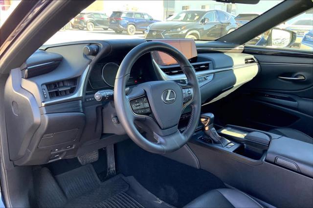 used 2021 Lexus ES 300h car, priced at $32,000