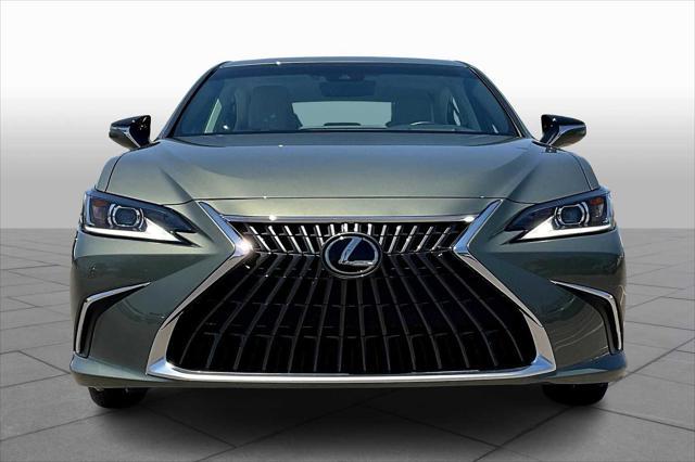 used 2024 Lexus ES 300h car, priced at $43,000