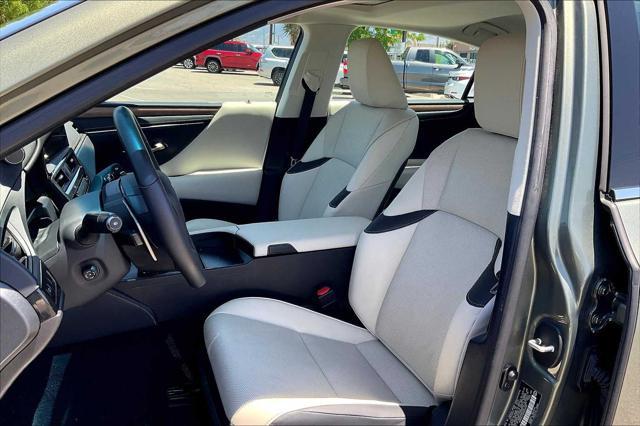 used 2024 Lexus ES 300h car, priced at $43,000