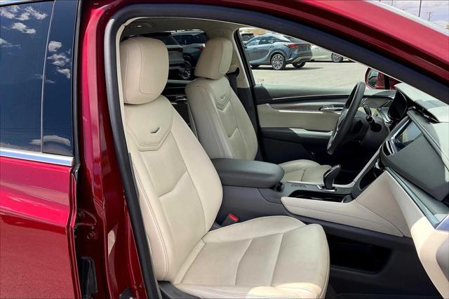 used 2017 Cadillac XT5 car, priced at $22,000