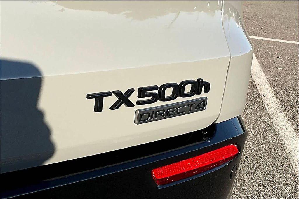 new 2026 Lexus TX 500h car, priced at $77,078