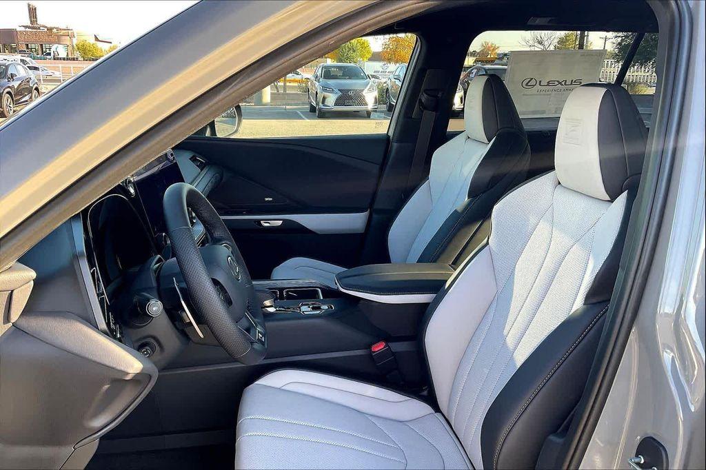 new 2026 Lexus TX 500h car, priced at $77,078