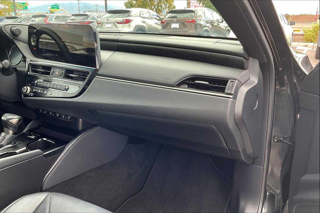 used 2024 Lexus ES 350 car, priced at $44,000