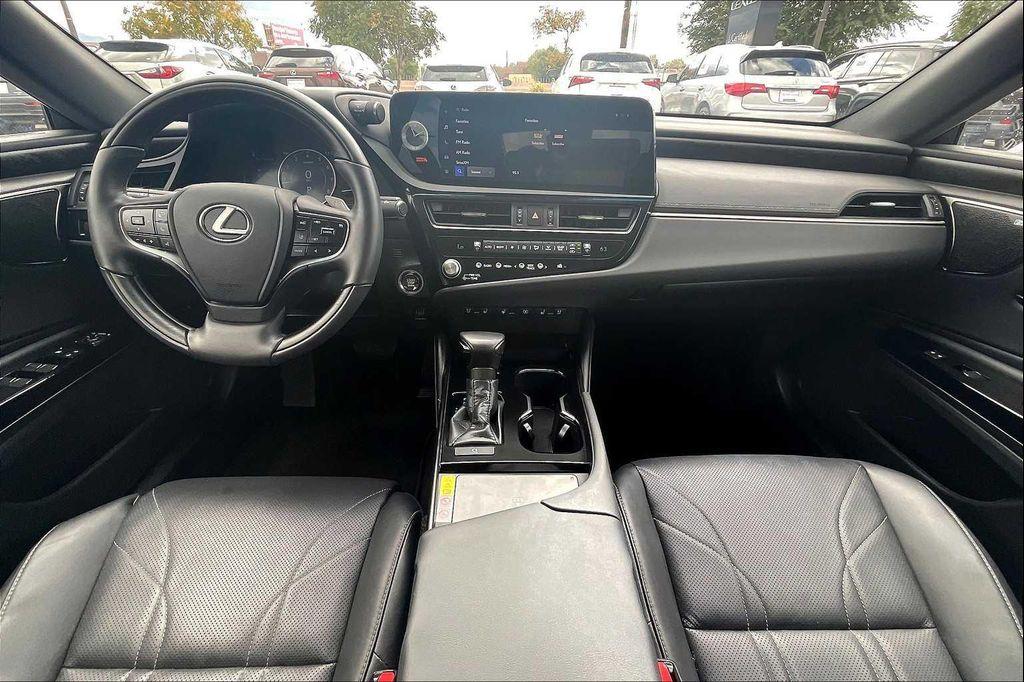 used 2024 Lexus ES 350 car, priced at $44,000