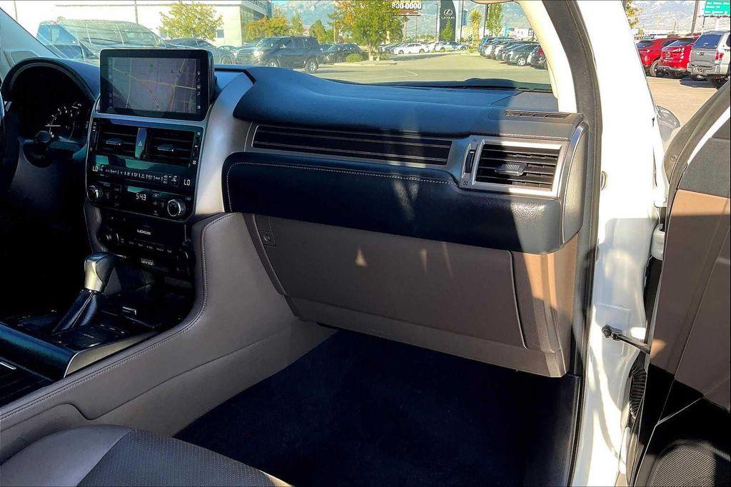 used 2022 Lexus GX 460 car, priced at $54,000