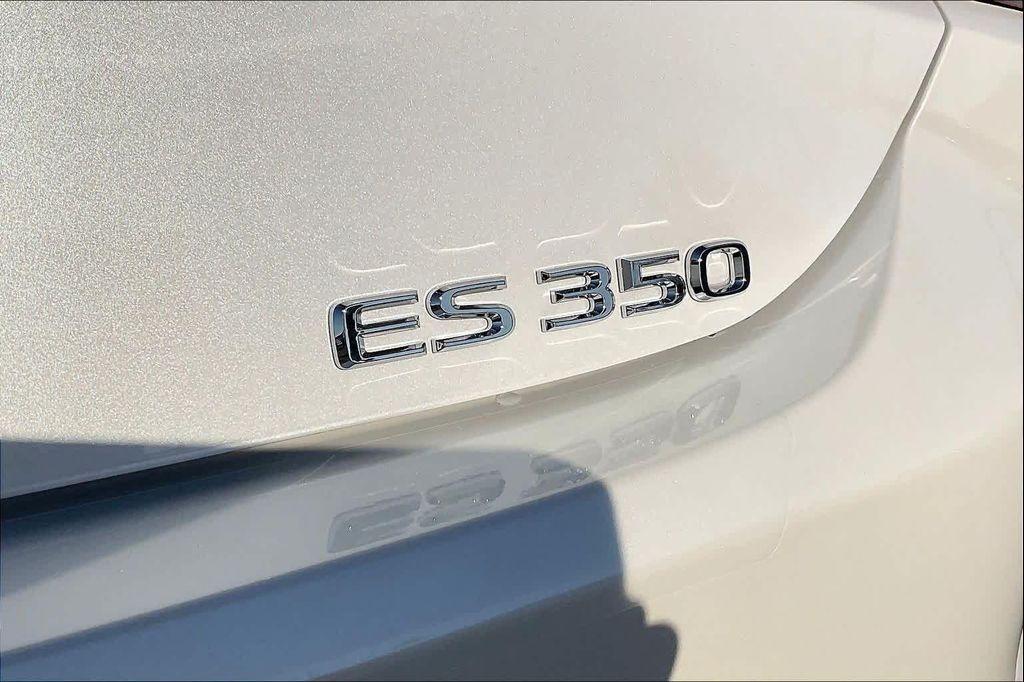 new 2025 Lexus ES 350 car, priced at $49,169