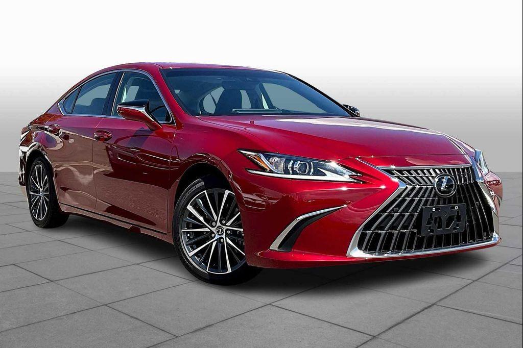 used 2025 Lexus ES 300h car, priced at $44,000