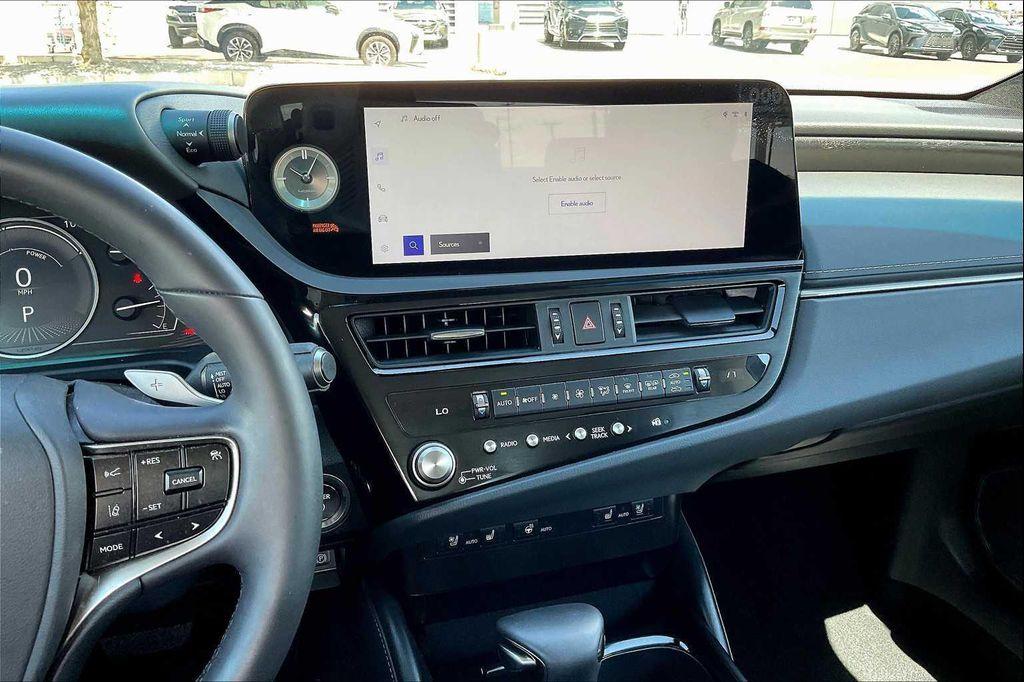 used 2025 Lexus ES 300h car, priced at $44,000