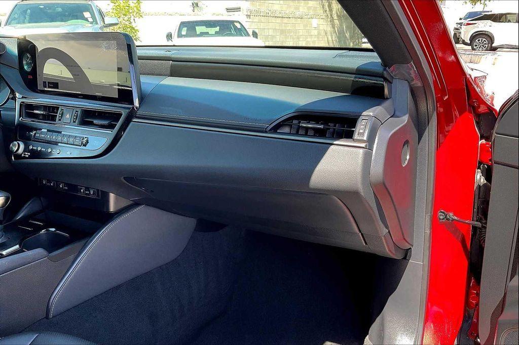 used 2025 Lexus ES 300h car, priced at $44,000