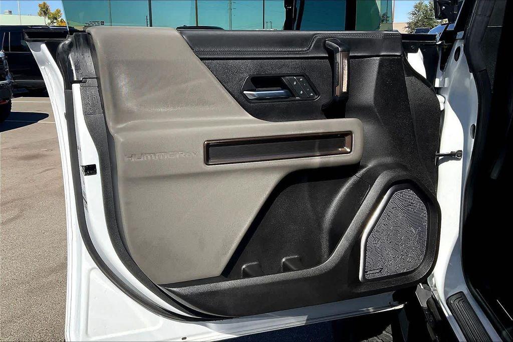 used 2024 GMC HUMMER EV Pickup car, priced at $78,000