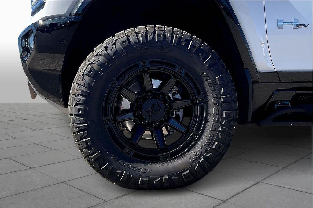 used 2024 GMC HUMMER EV Pickup car, priced at $78,000