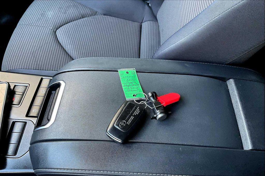 used 2020 Toyota Highlander car, priced at $30,000