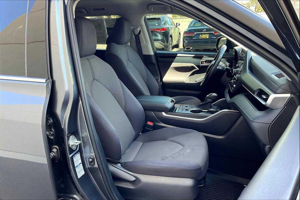 used 2020 Toyota Highlander car, priced at $30,000