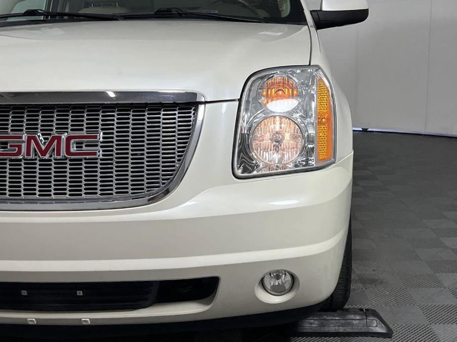 used 2014 GMC Yukon car, priced at $15,999