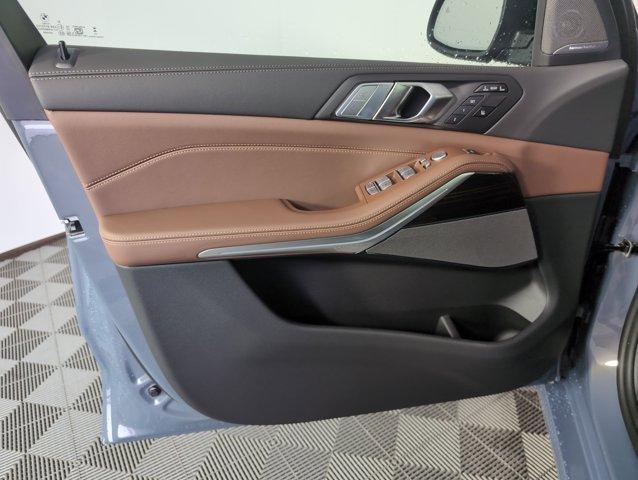 new 2026 BMW X7 car, priced at $93,740