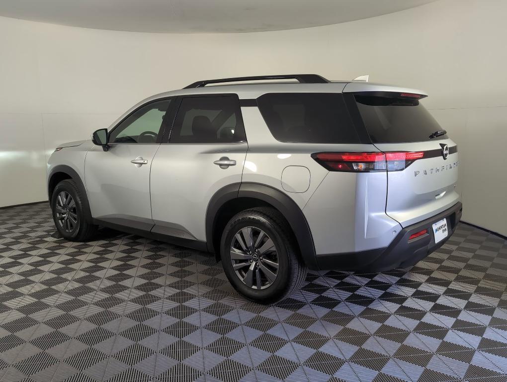 used 2024 Nissan Pathfinder car, priced at $27,999