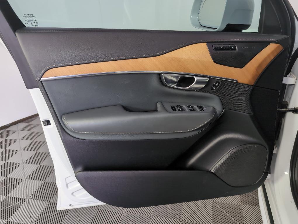 used 2020 Volvo XC90 car, priced at $30,297