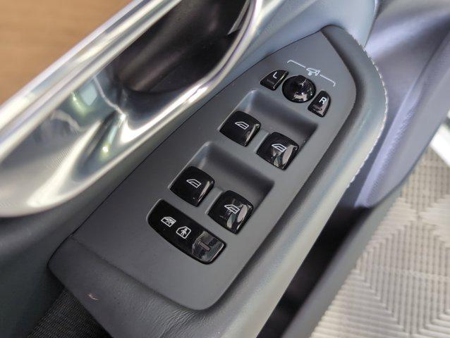 used 2020 Volvo XC90 car, priced at $30,999