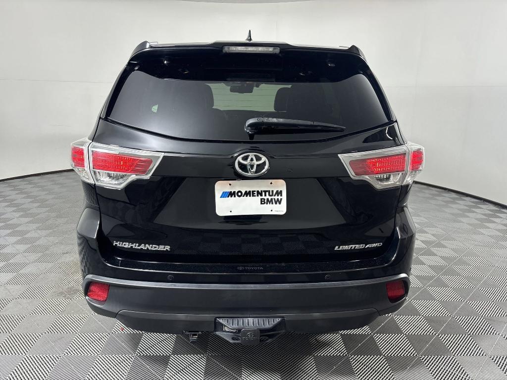 used 2016 Toyota Highlander car, priced at $18,999