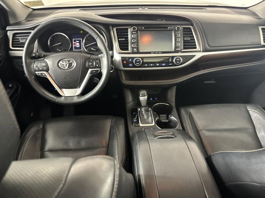 used 2016 Toyota Highlander car, priced at $18,999