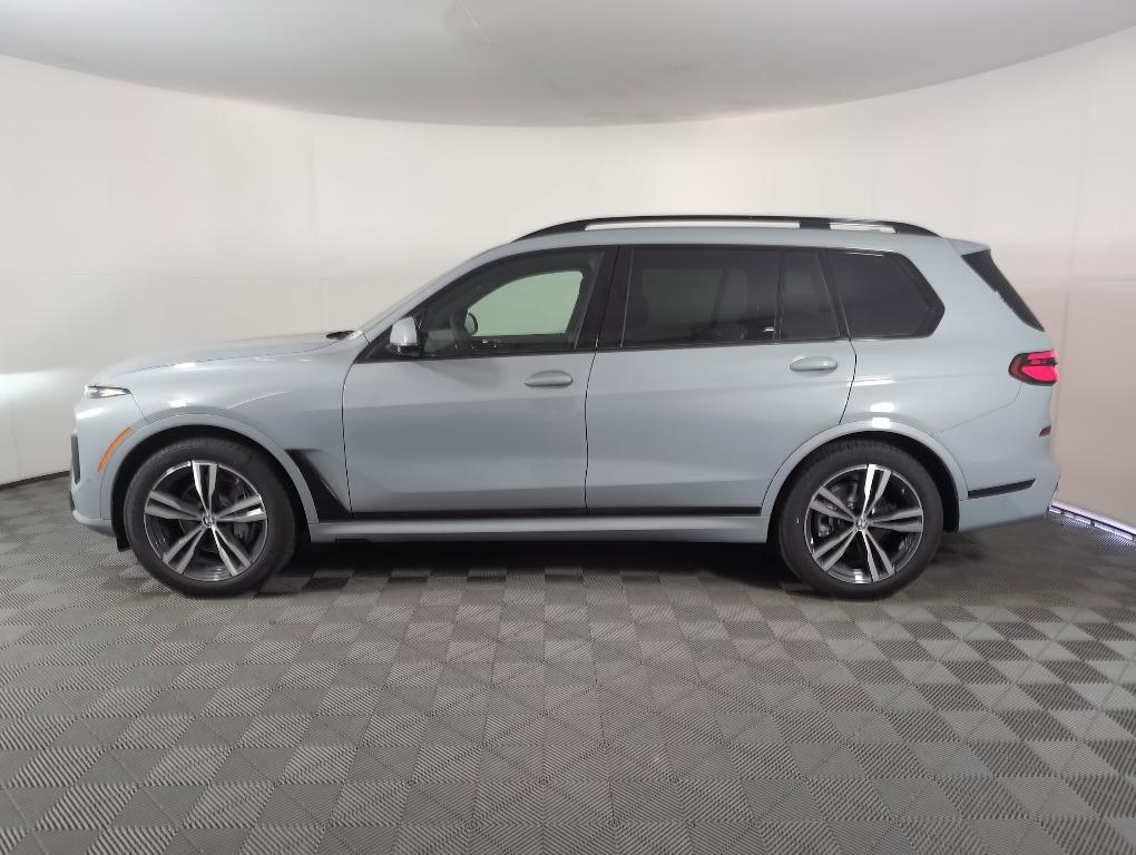 new 2026 BMW X7 car, priced at $90,725