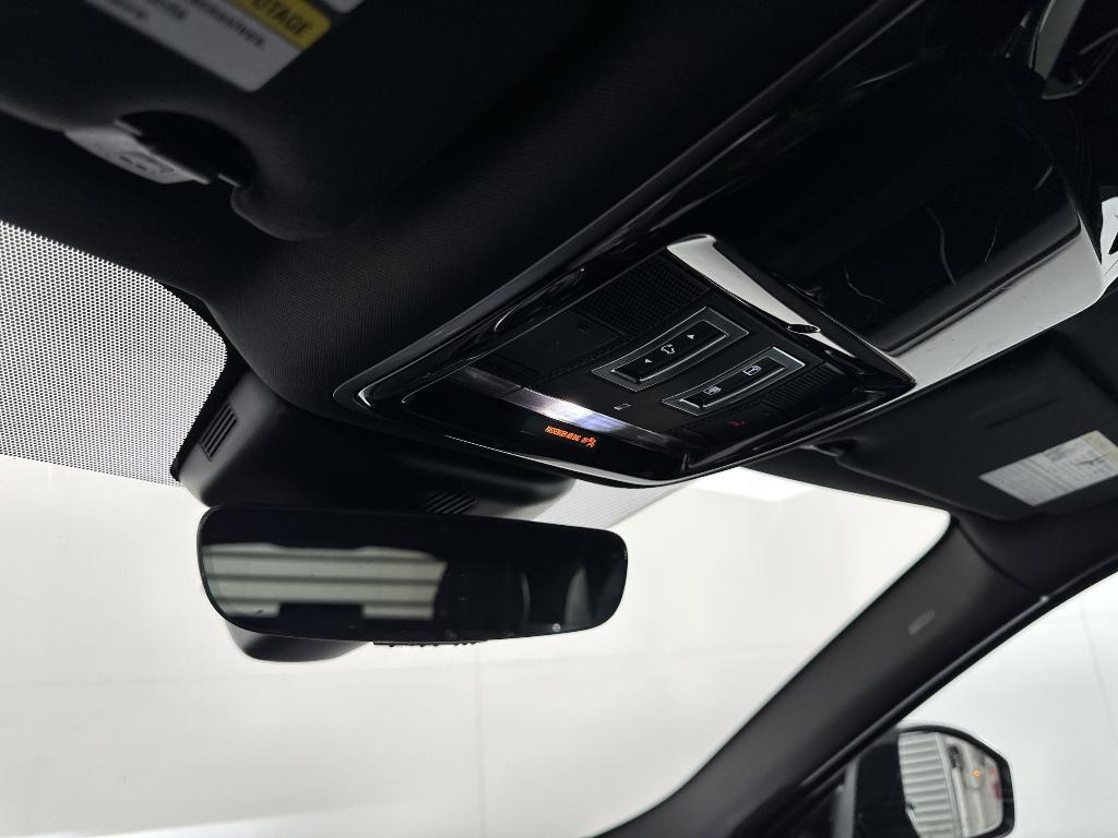 used 2020 Land Rover Range Rover Velar car, priced at $27,999