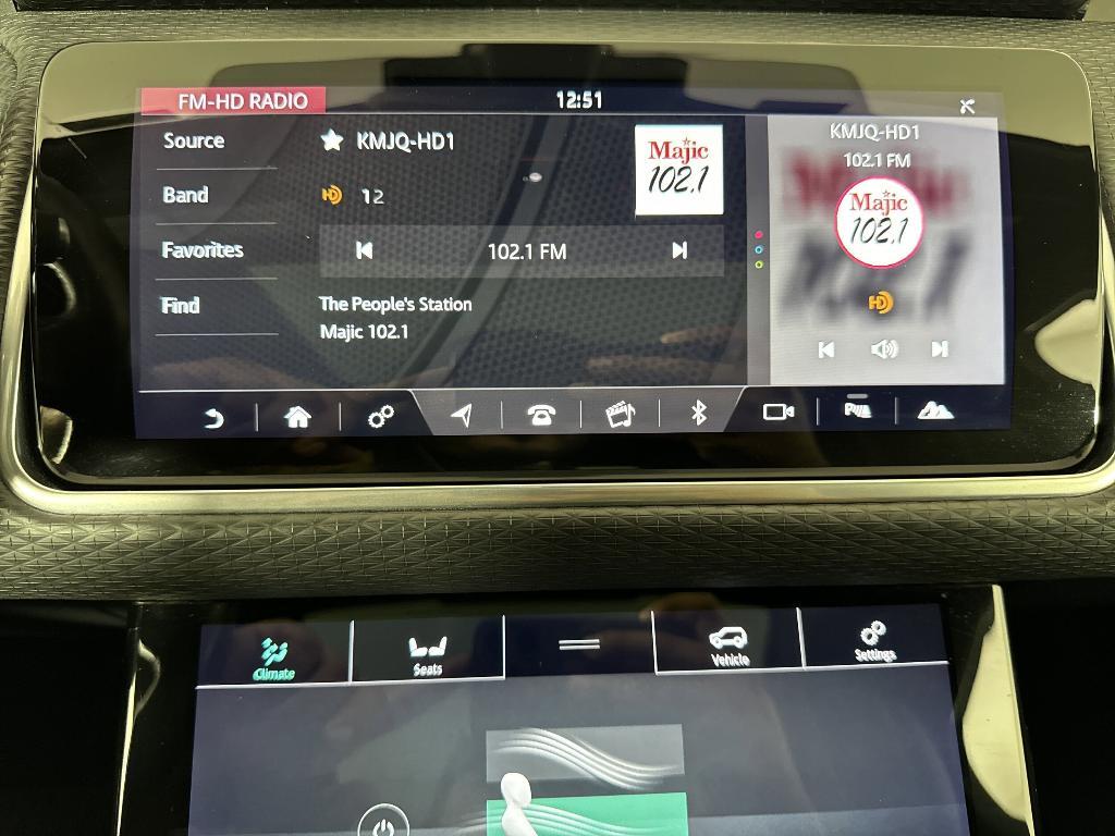 used 2020 Land Rover Range Rover Velar car, priced at $27,999