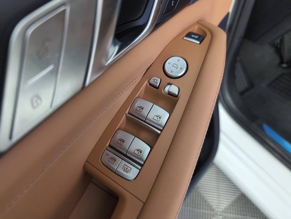 new 2026 BMW X7 car, priced at $89,940